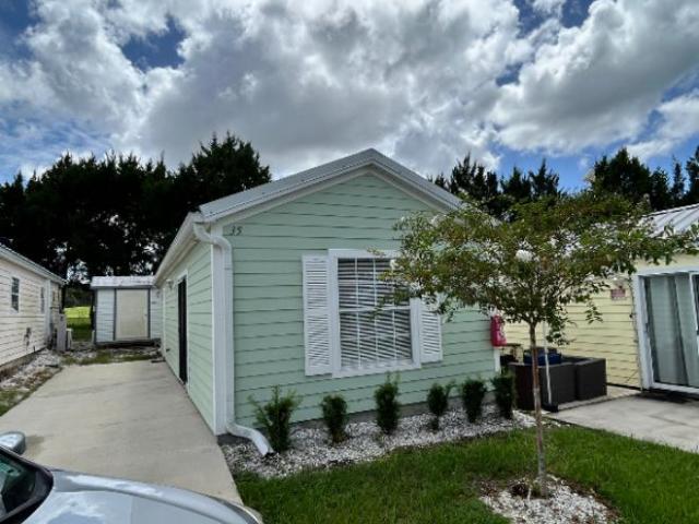 House for rent in Davenport