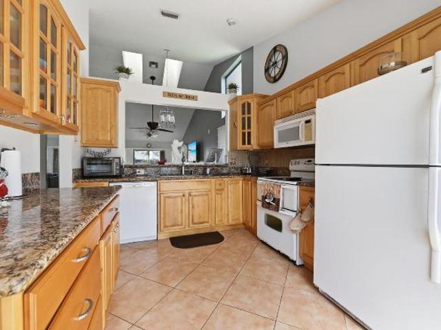 Townhouse for rent in Greenacres, Florida