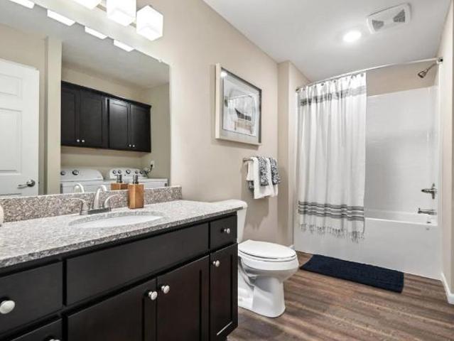 Townhouse for rent in Crystal Lake
