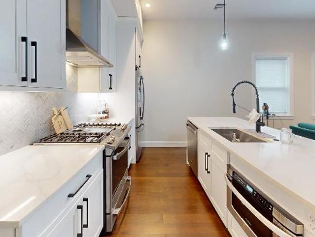 Townhouse for rent in Boston