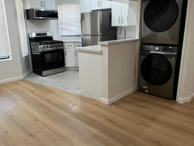 Townhouse for rent in Glendale