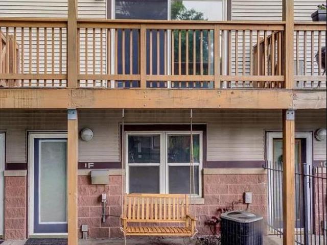 Townhouse for rent in Chicago Park, Illinois