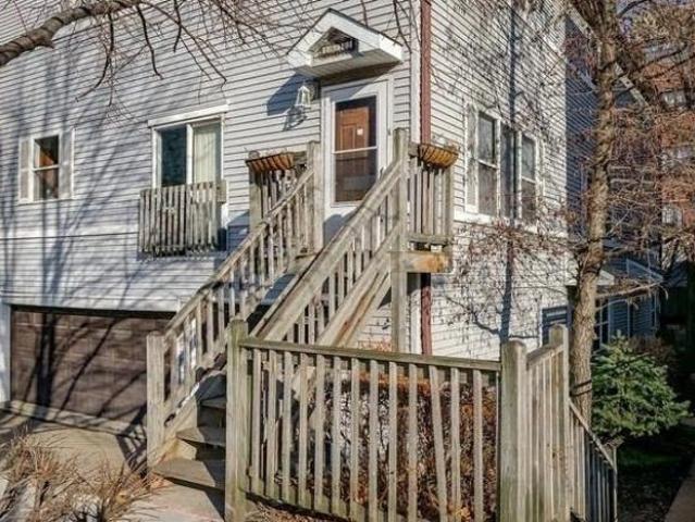 Townhouse for rent in Chicago Park, Illinois