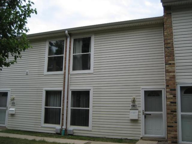 Townhouse for rent in Hoffman Estates