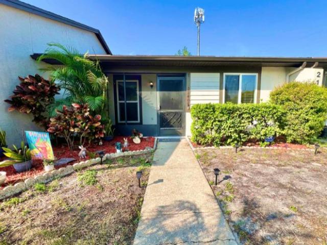 Townhouse for rent in Crystal Beach, Florida