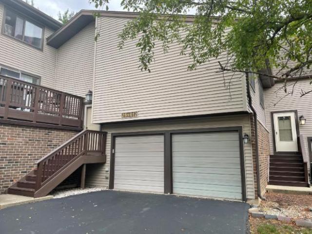 Townhouse for rent in Warrenville, Illinois