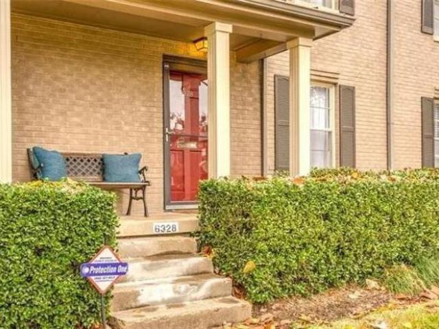 Townhouse for rent in Dallas