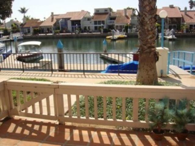Townhouse for rent in Coronado