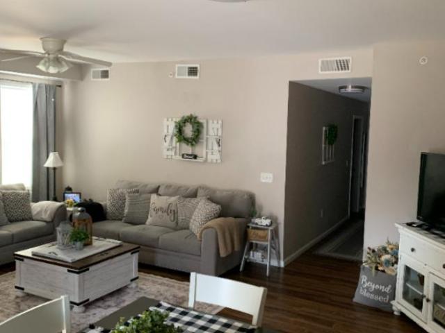 Townhouse for rent in Roselawn, Ohio