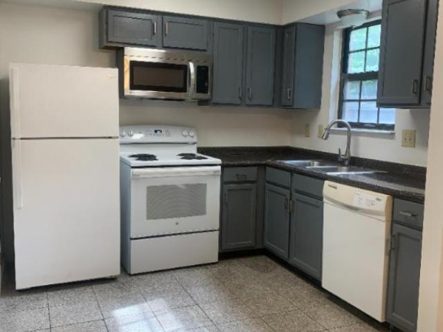 Townhouse for rent in Roselawn, Ohio