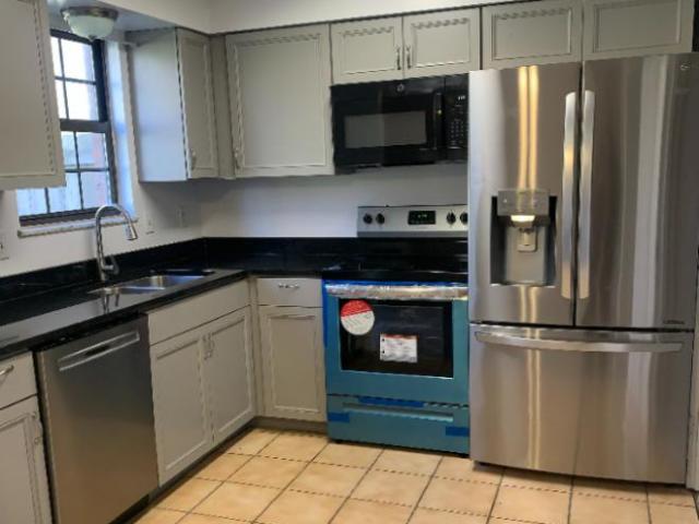 Townhouse for rent in Roselawn, Ohio