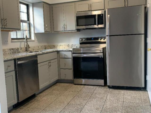 Townhouse for rent in Roselawn, Ohio
