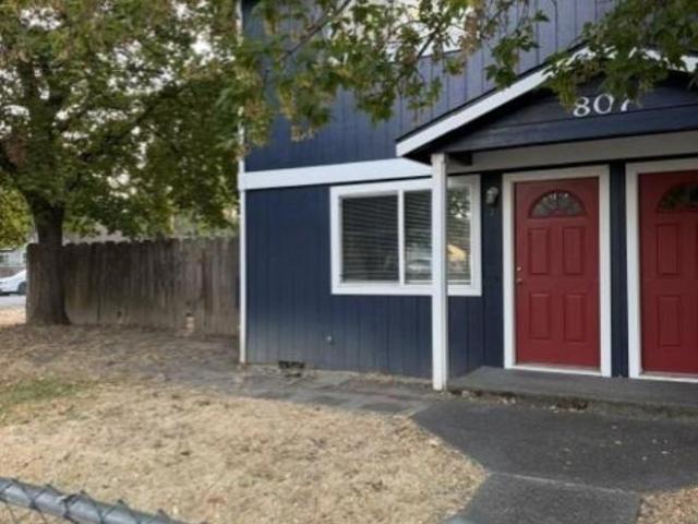 Townhouse for rent in Oregonia
