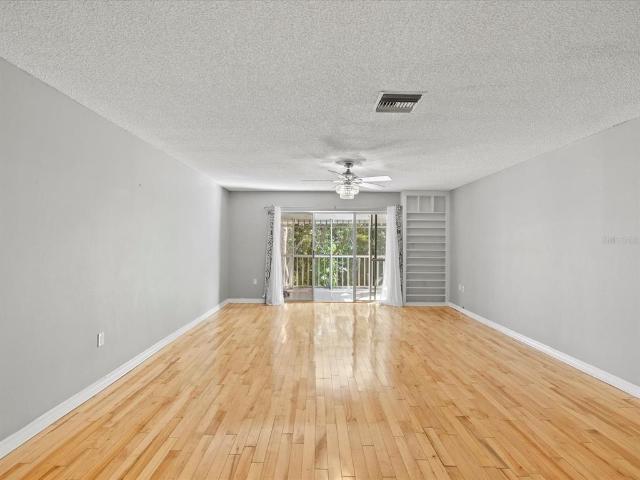 Apartment for rent in Crystal Beach, Florida