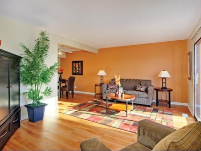 Apartment for rent in Woodridge