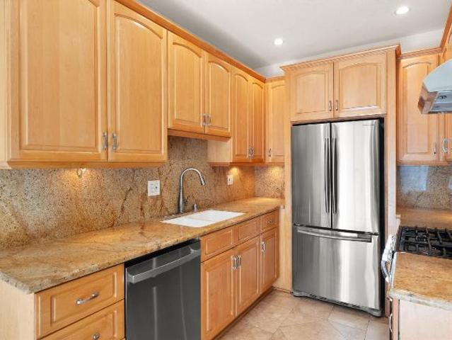 Condo for rent in Sherman Oaks