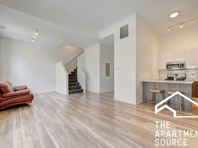 Condo for rent in Chicago Park, Illinois
