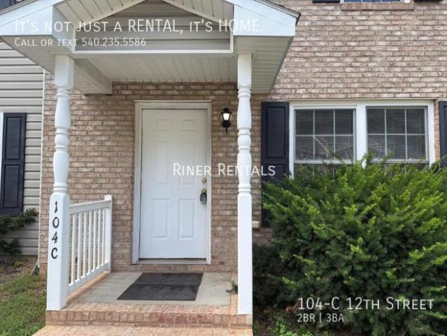 Townhouse for rent in Grottoes