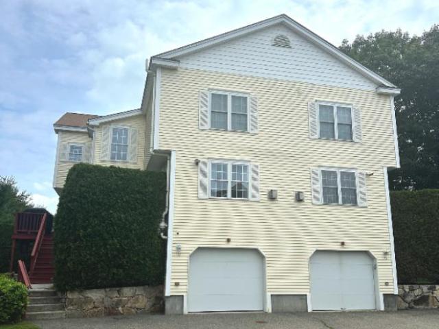 Townhouse for rent in Hopkinton