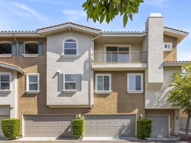 Townhouse for rent in San Diego