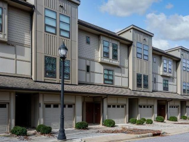 Townhouse for rent in Chapel Hill, North Carolina