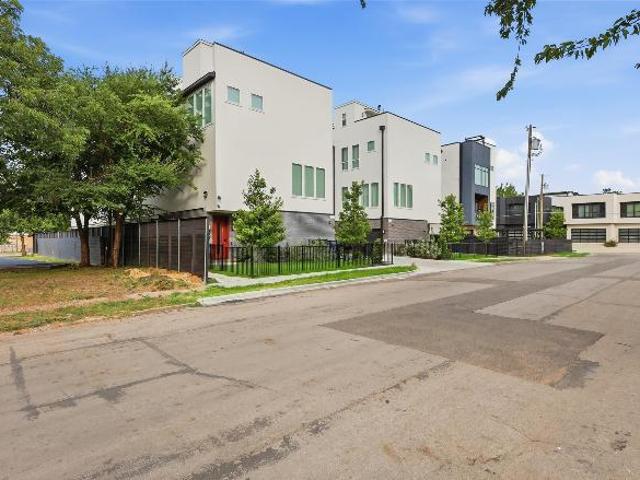 Townhouse for rent in Dallas, Texas