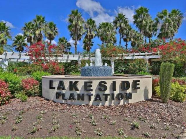 Townhouse for rent in North Port