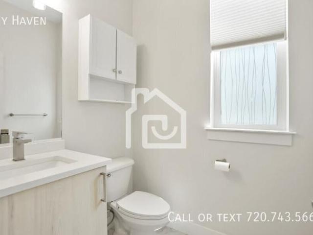 Townhouse for rent in Denver