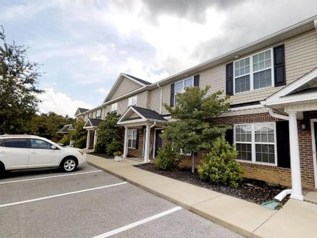 Townhouse for rent in Fayetteville, North Carolina