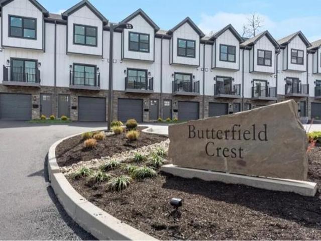 Townhouse for rent in Roselawn, Ohio