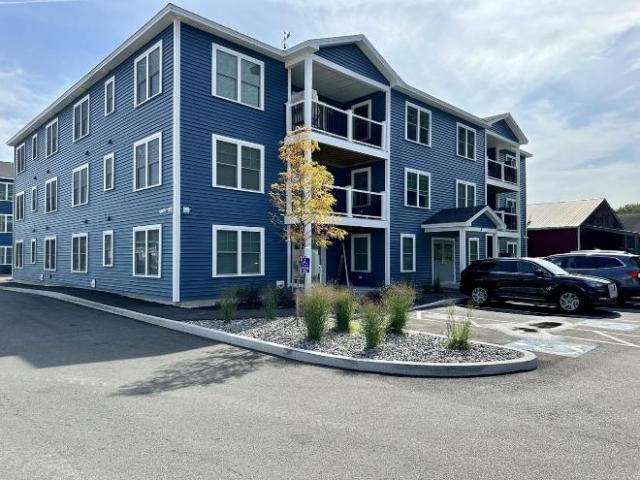 Townhouse for rent in Windham, Maine