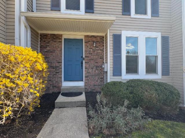 Townhouse for rent in Roselawn, Ohio
