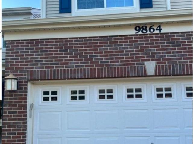 Townhouse for rent in Mchenry, Illinois