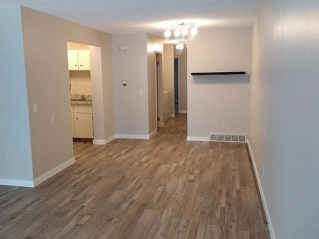 Townhouse for rent in Northwest, Alberta