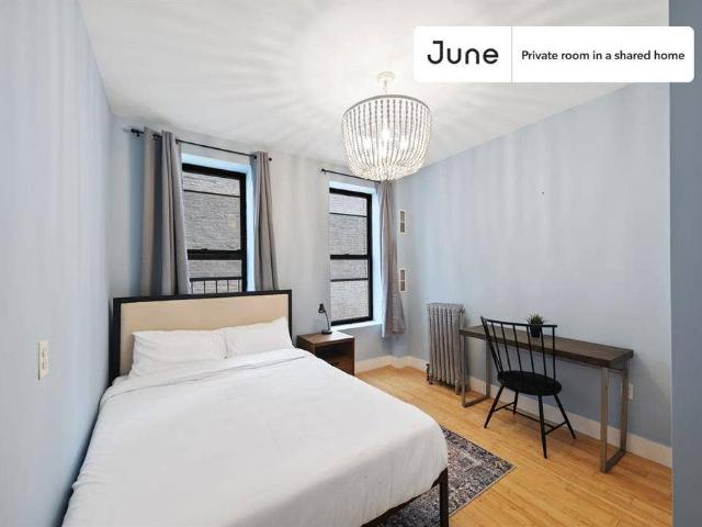 Room for rent in Arverne, New York