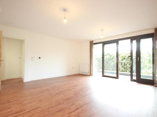 Apartment for rent in Silvertown, Greater London