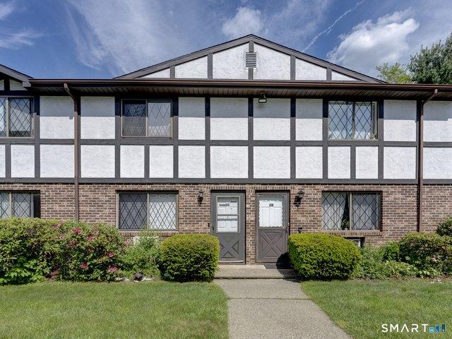 Townhouse for sale in Thomaston, Connecticut