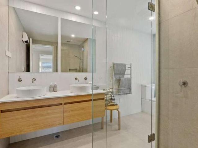 Townhouse for rent in Saint Albans, Canterbury