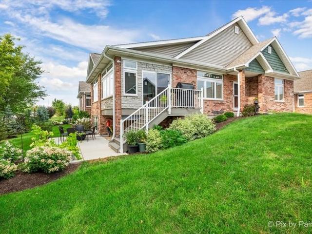 Condo for sale in Sycamore, Illinois