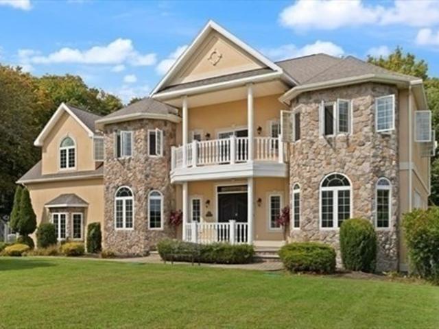 Property for sale in Lynnfield, Massachusetts
