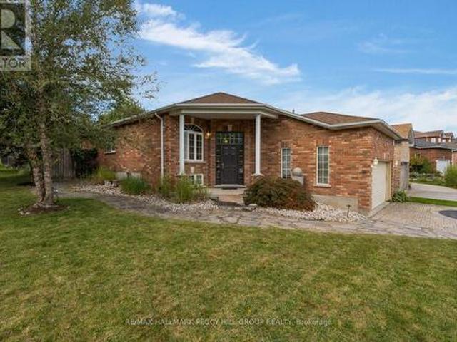 House for sale in Barrie, Central Ontario