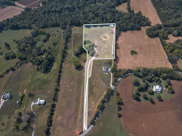 Land for sale in Cedar Hill, Middle Tennessee