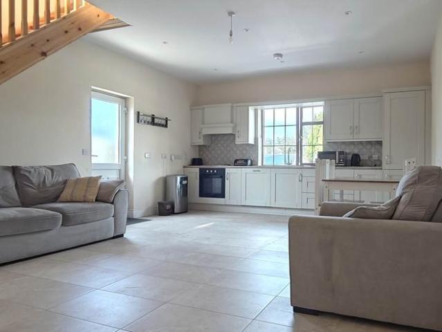 Apartment to rent in Tuam, Connacht