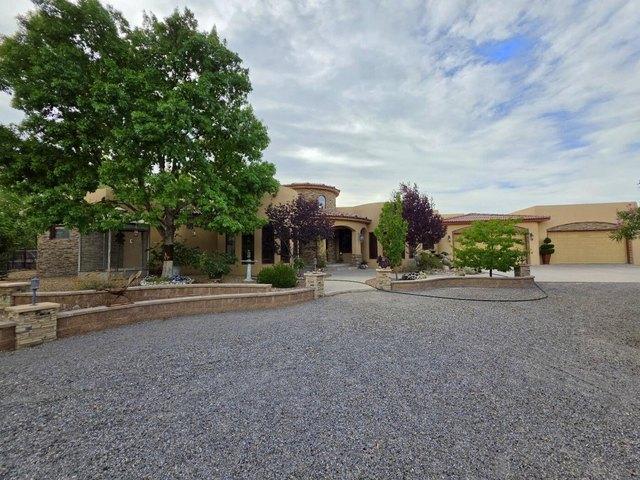 House for sale in Corrales, New Mexico