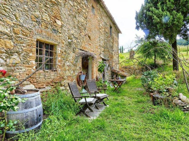 Casa in vendita a Podere Bellosguardo, Volterra
