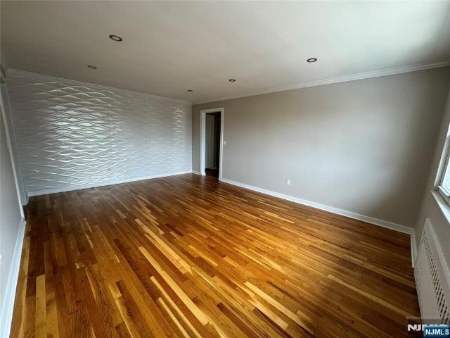 Duplex for rent in Fairview