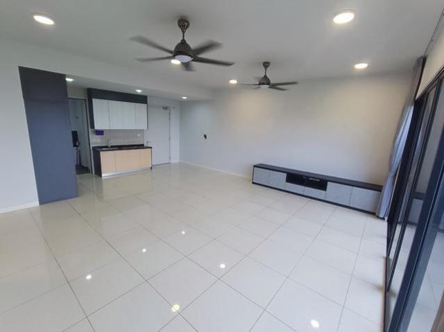 Condominium for rent in Pantai
