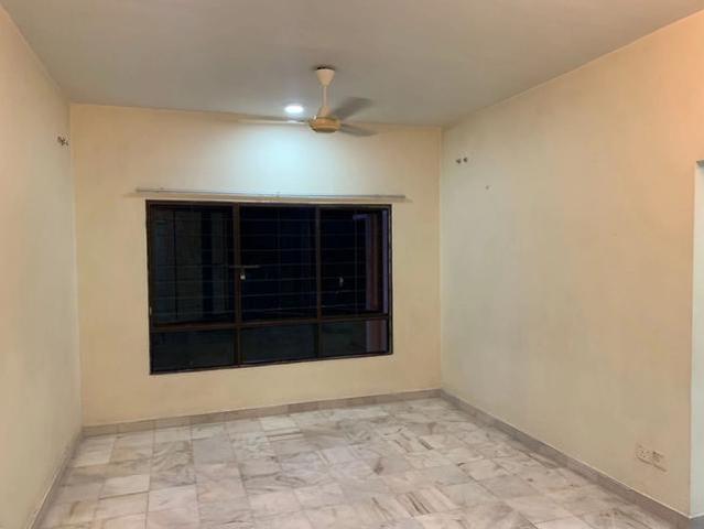 Condominium for sale in Petaling, Damansara Damai