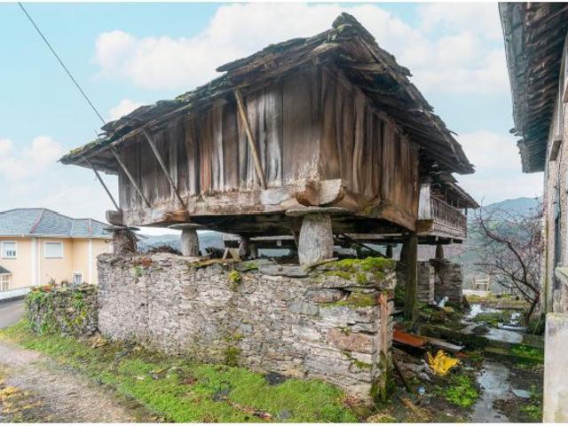 Casa en venta en Valdés, Asturias