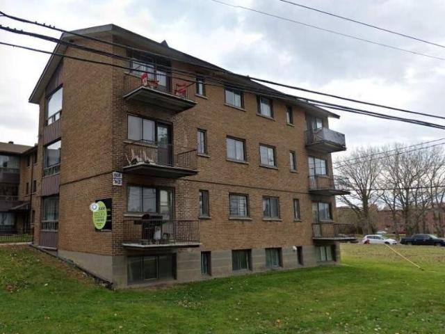 Apartment for rent in Dorval, Quebec